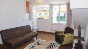  Quiet and Sunny central Lisbon apartment  Лиссабон